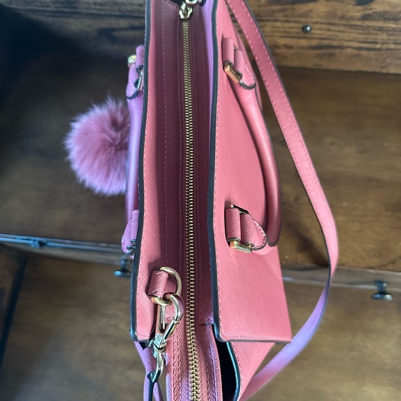 Michael Kors $358 MSRP Selma Tulip Pink Satchel Crossbody and MK Charm - Picture 3 of 11